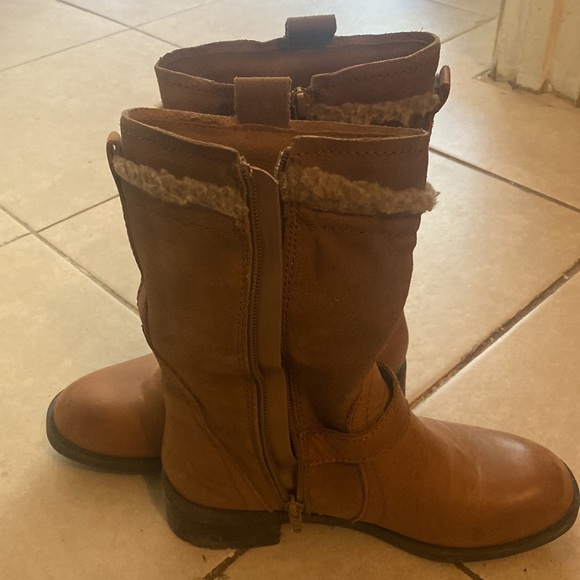 very  nice boots, very comfortable - Picture 3 of 3